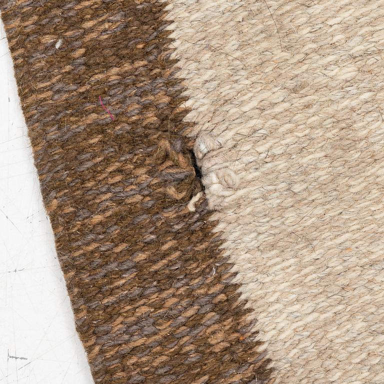 Ilsalestalon Mattolutomo, a flat weave rug, Kaukaba, Finland, signed ILS, c. 215 x 125 cm.
