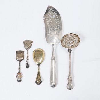 Serveringsbestick, 5 st, silver, bl a Johan Illberg, Viborg 1844.