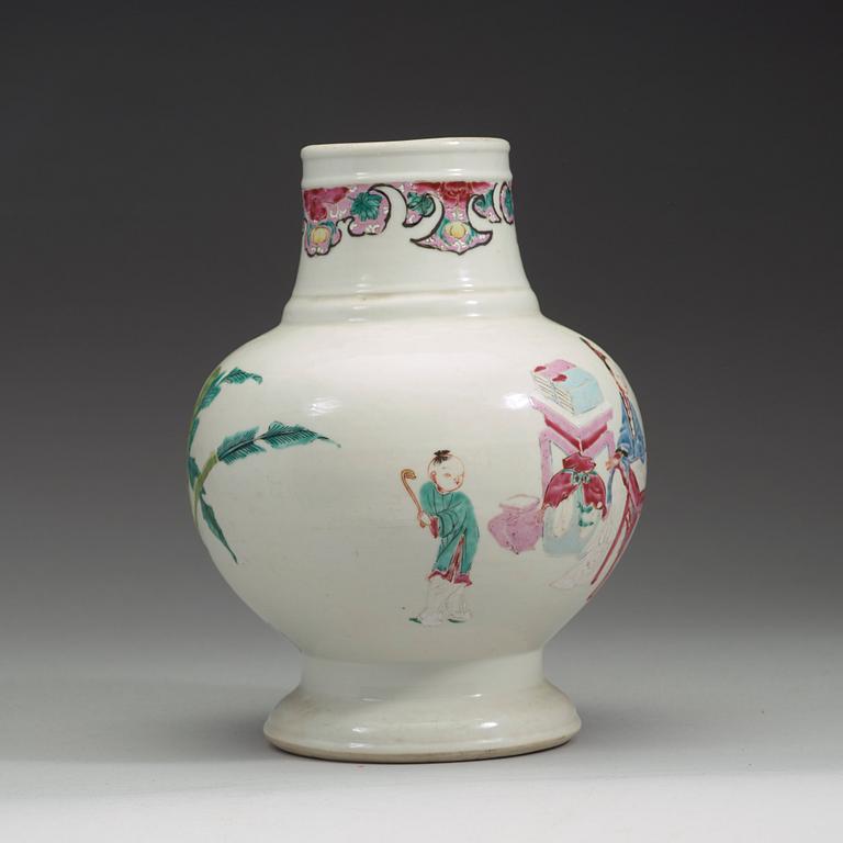 A famille rose porcelain vase, Qing dynasty, Yongzheng (1723-1795).