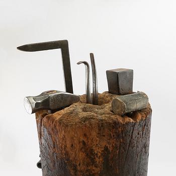 Stump with tools from Wiwen Nilsson's silversmithy.