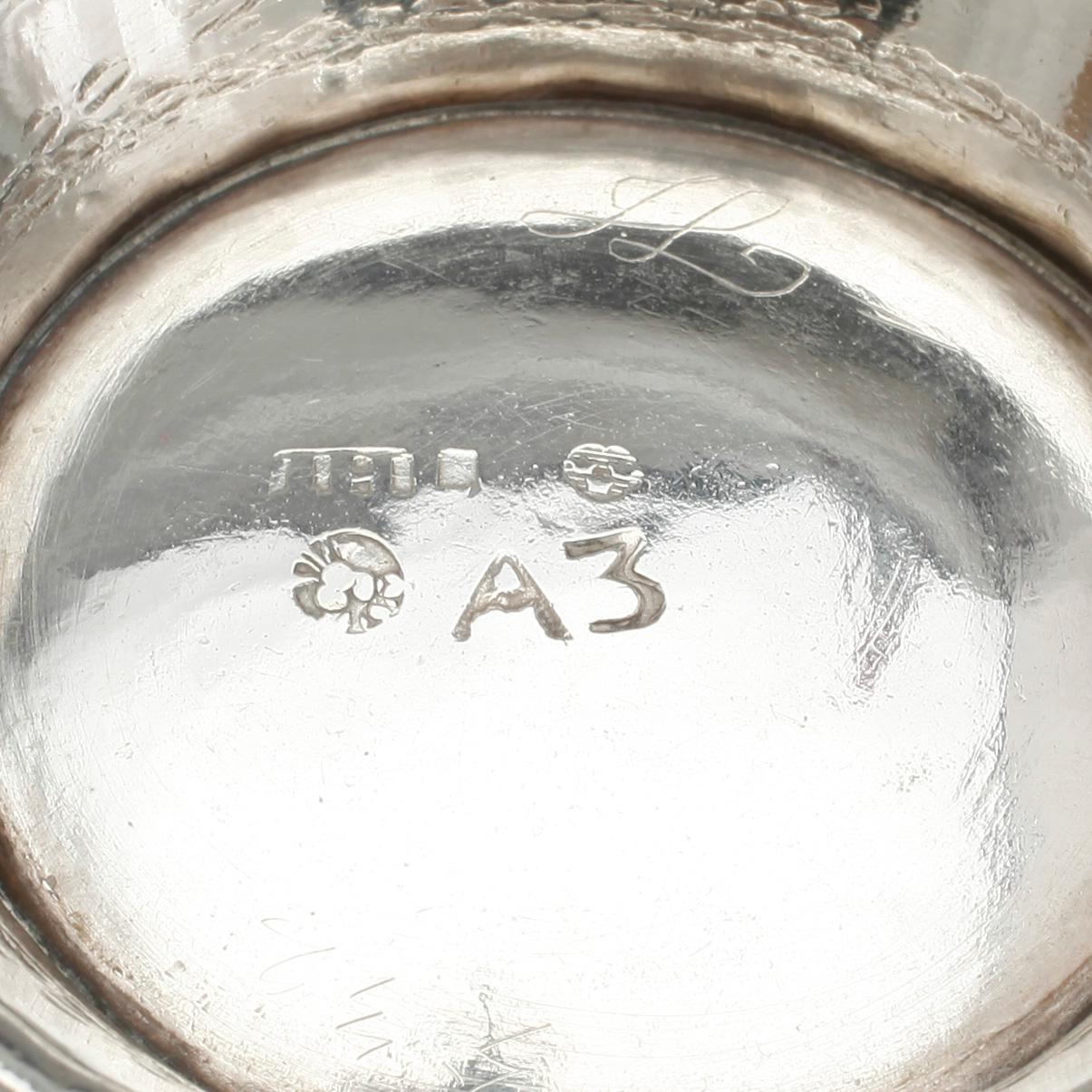 BÄGARE, 2 st, silver, Petter Röding, Varberg 1755 resp Johan Henrik Leffler Falun 1803. Tot ca 104 gram.