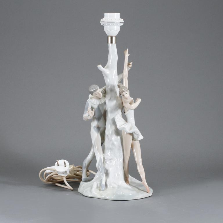 BORDSLAMPA, porslin, Lladro, 1900-talets andra hälft.