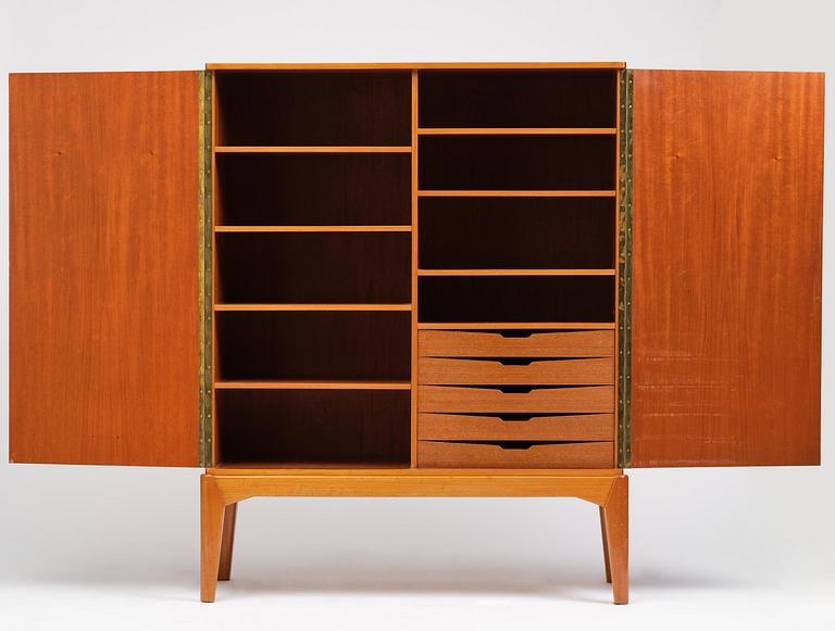 Carl Cederholm, a Swedish Modern cabinet, Stil & Form, Stockholm, 1940s-50s.