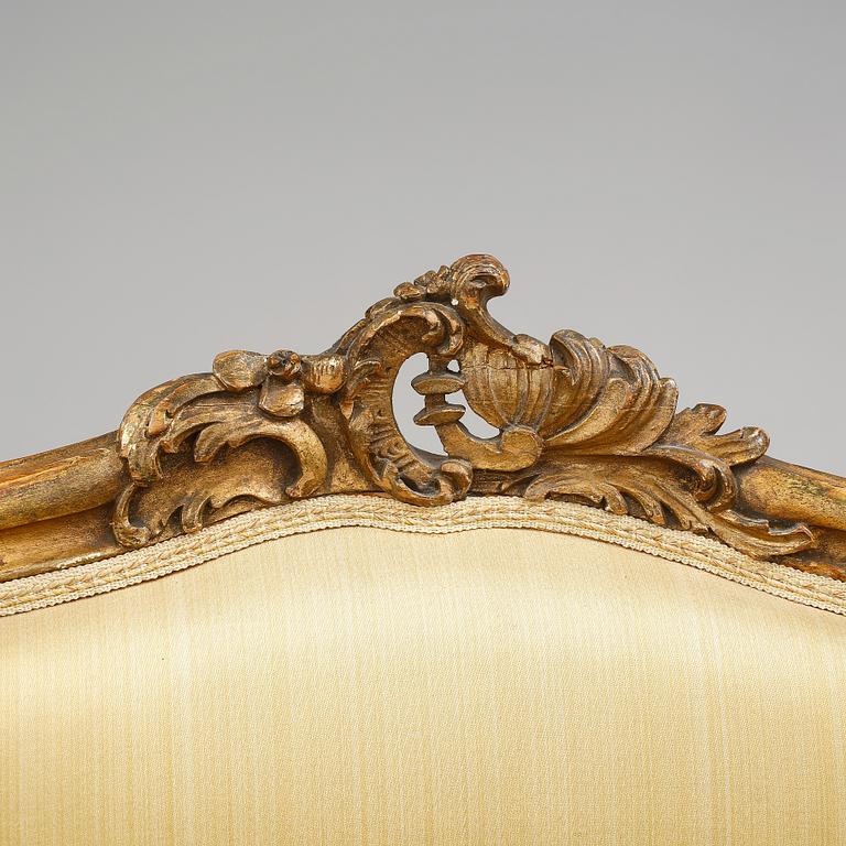 FÅTÖLJER, ett par, Louis XV-stil, tidigt 1900-tal.