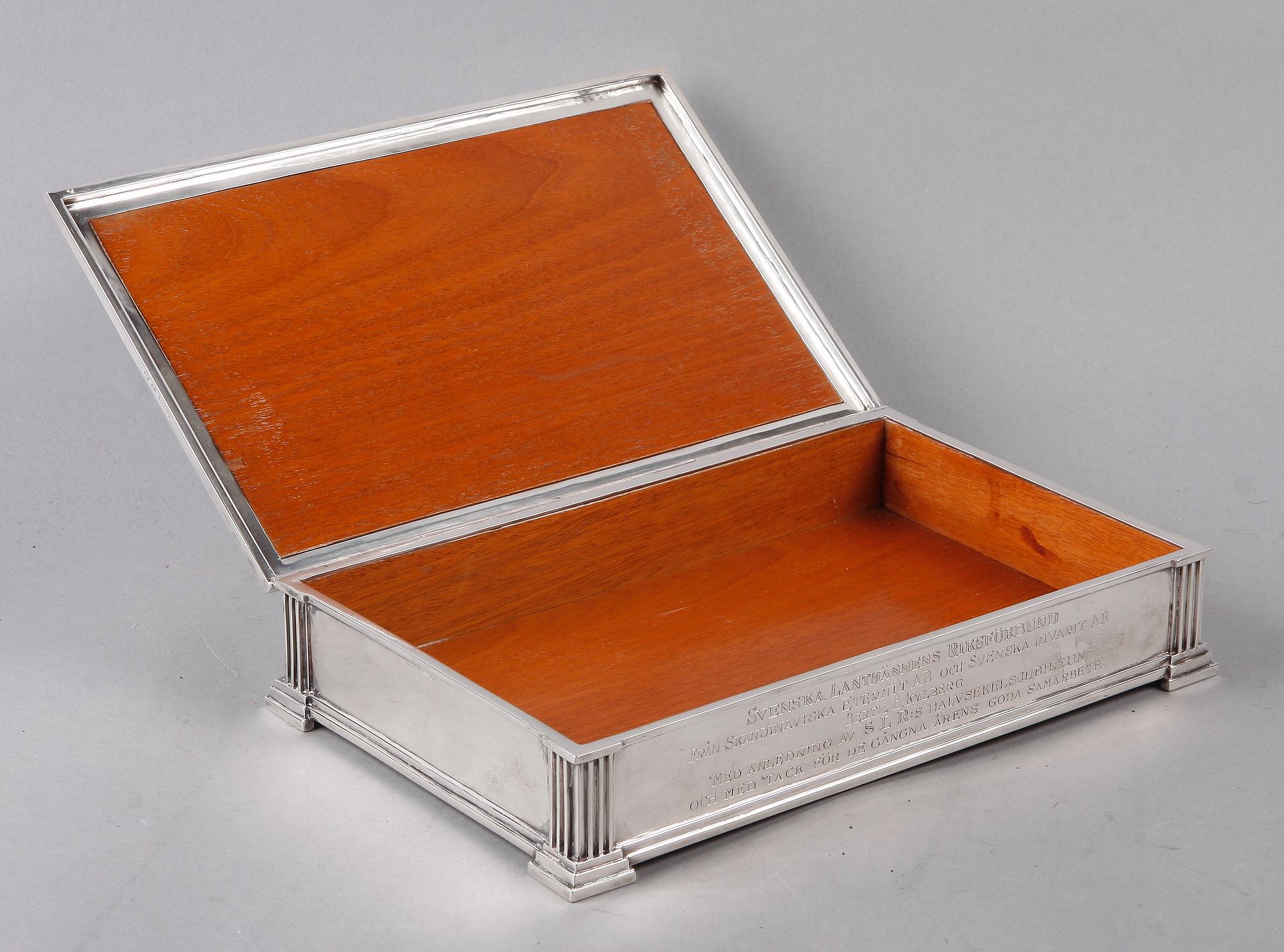 SKRIN, silver, K Andersson Stockholm 1936. Tot vikt ca 2100 gram.