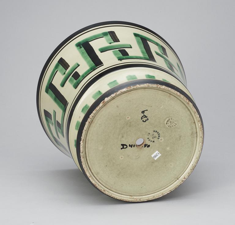 An Ewald Dahlskog faiance flowerpot, Bo Fajans/ Gefle, Sweden 1930's.