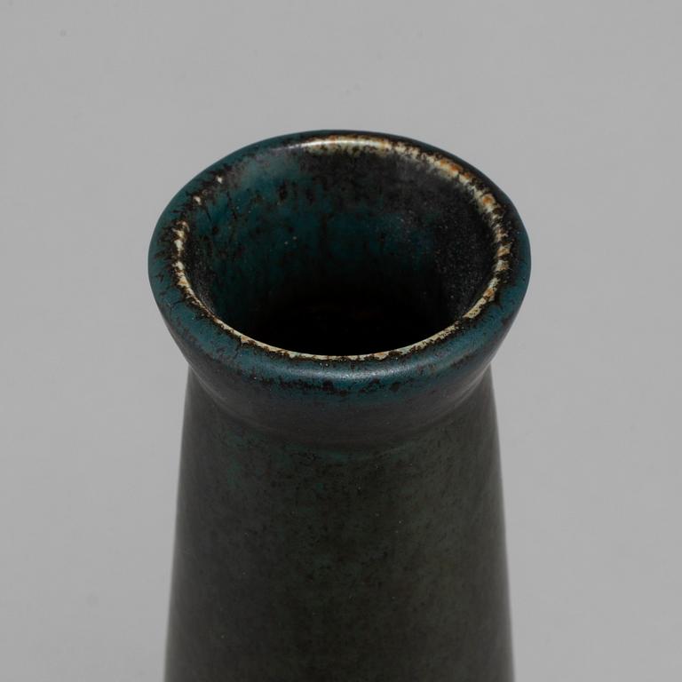 CARL-HARRY STÅLHANE, a unique stoneware vase, Rörstrand 1961.