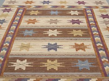 Märta Måås-Fjetterström, A carpet, "Höstmattan", flat weave, ca 325,5-328 x 225-226,5 cm, signed AB MMF.