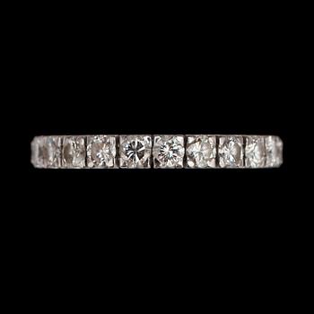 A brilliant cut diamond ring ,tot. app. 1.15 cts.