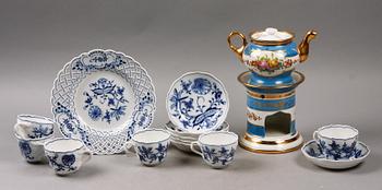 SERVISDELAR, 6 st, porslin, "Lökmönstret", Meissen, 1900-tal.