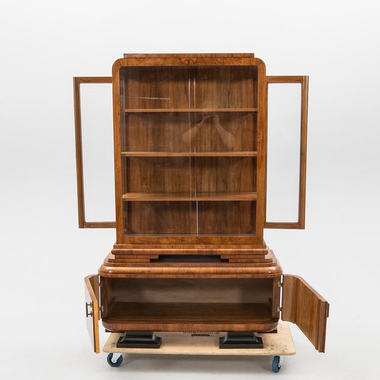 Display cabinet, first half of the 20th century.