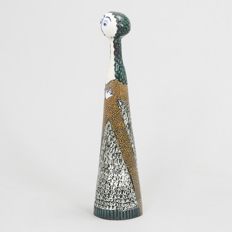 Birger Kaipiainen, veistos, kivitavaraa, signeerattu Kaipiainen.