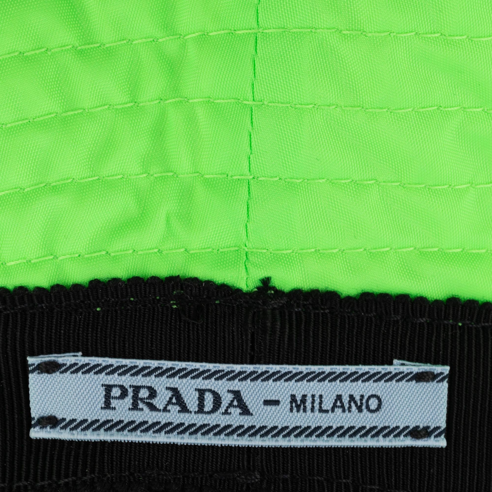 Prada, hatt "bucket hat", storlek S.
