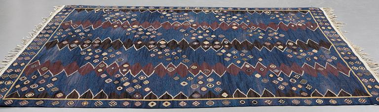 Barbro Nilsson, MATTA, "Snäckorna", gobelängteknik, ca 267-268 x 234,5-246,5 cm, signerad AB MMF BN.