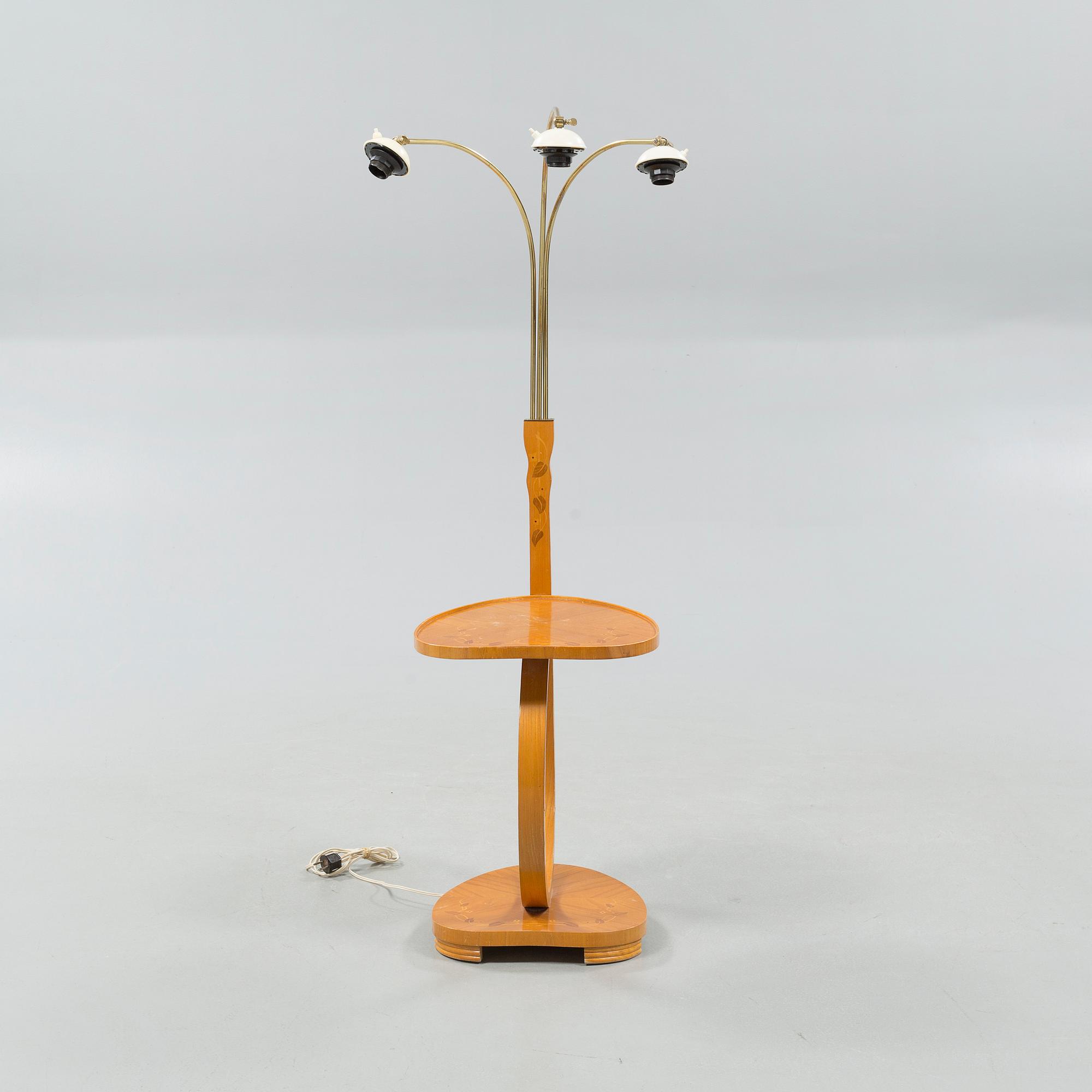 A 1940s a table light.