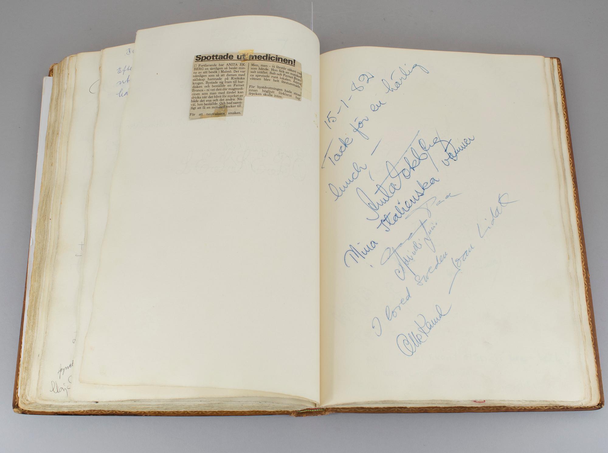 GÄSTBOK MED KÄNDISAUTOGRAFER, Kockska Krogen i Malmö, 1968-92.