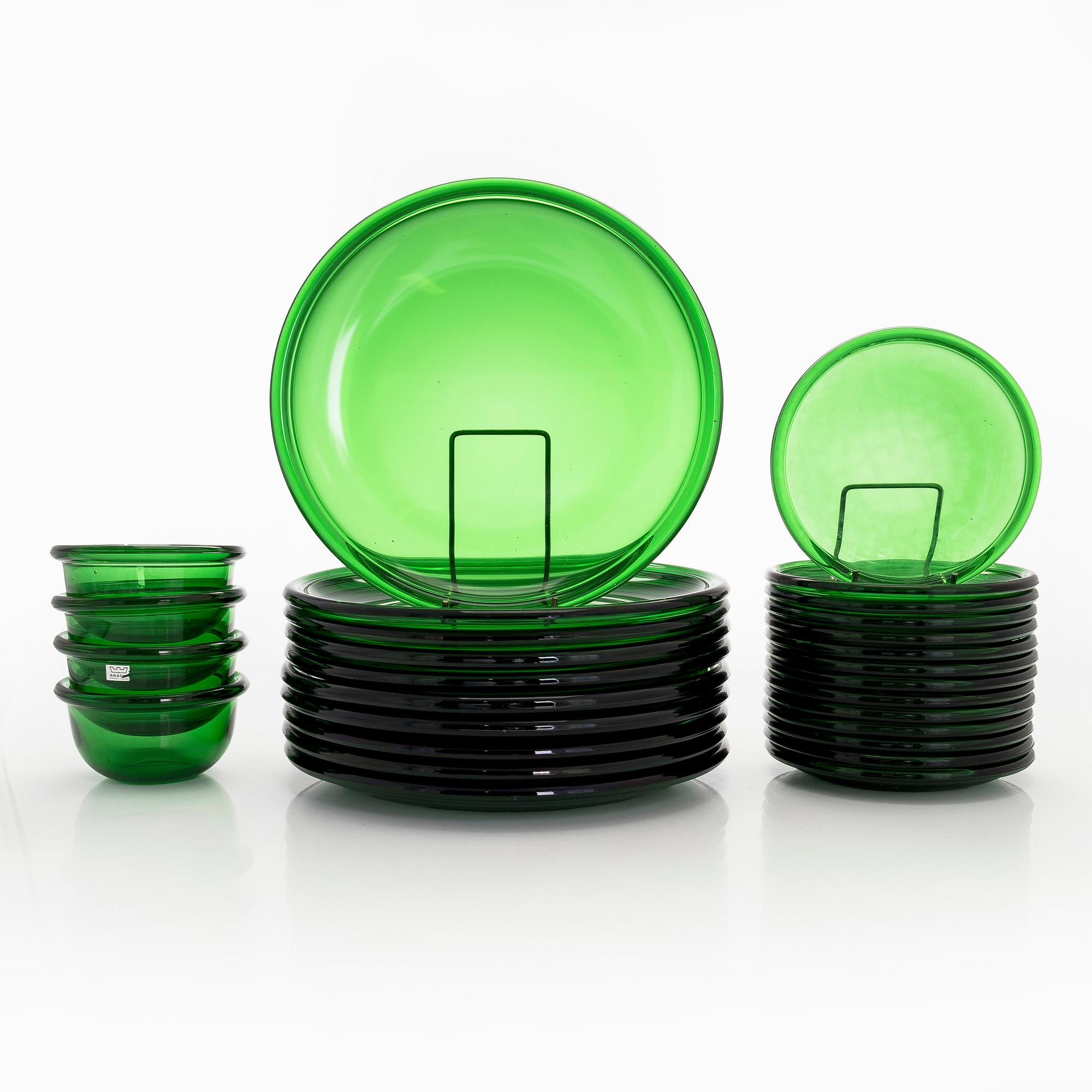 Kaj Franck, service pieces, 28 pcs, "Luna" Nuutajärvi Notsjö, late 20th century.