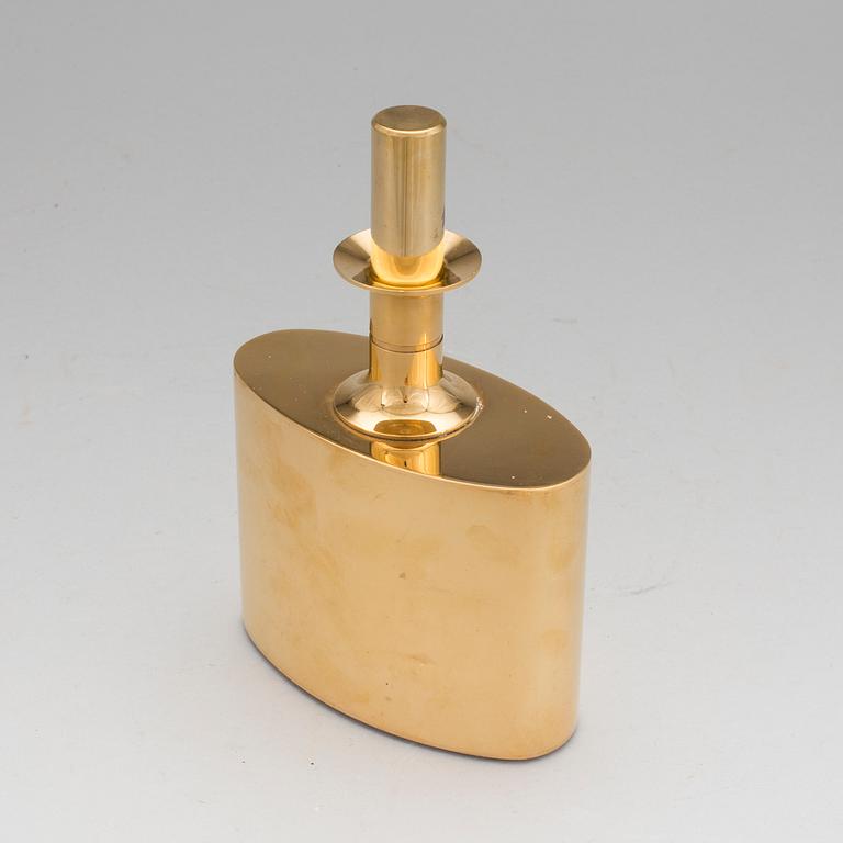PIERRE FORSELL, A brass bottle designed by Pierre Forsell, Skultuna.