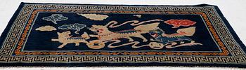 Matta semiantik Baotou, ca 168 x 98 cm.