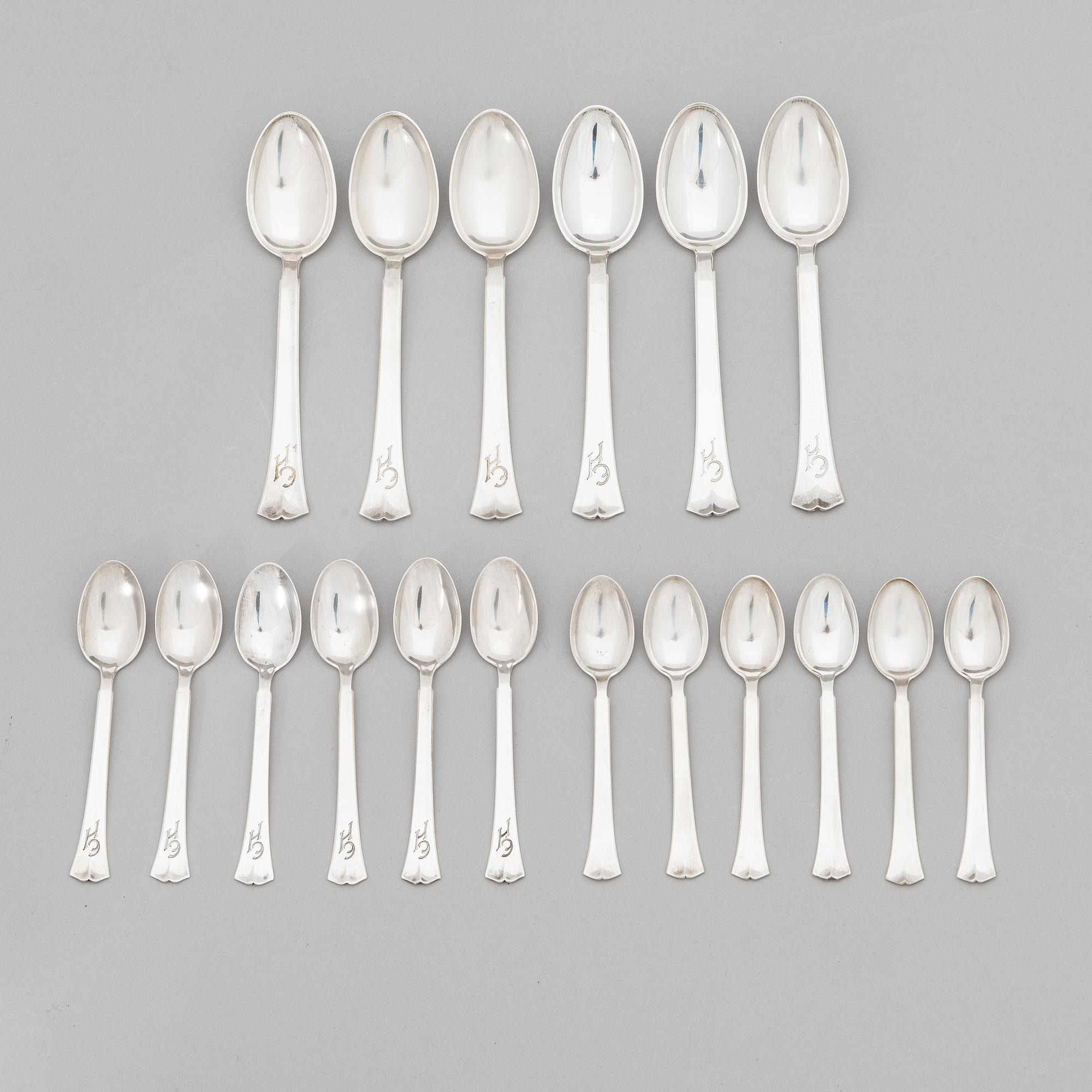 A 39-piece set of 'Jousi' (Bow) silver cutlery, Kultakeskus, Hämeeninna 1953-1966.