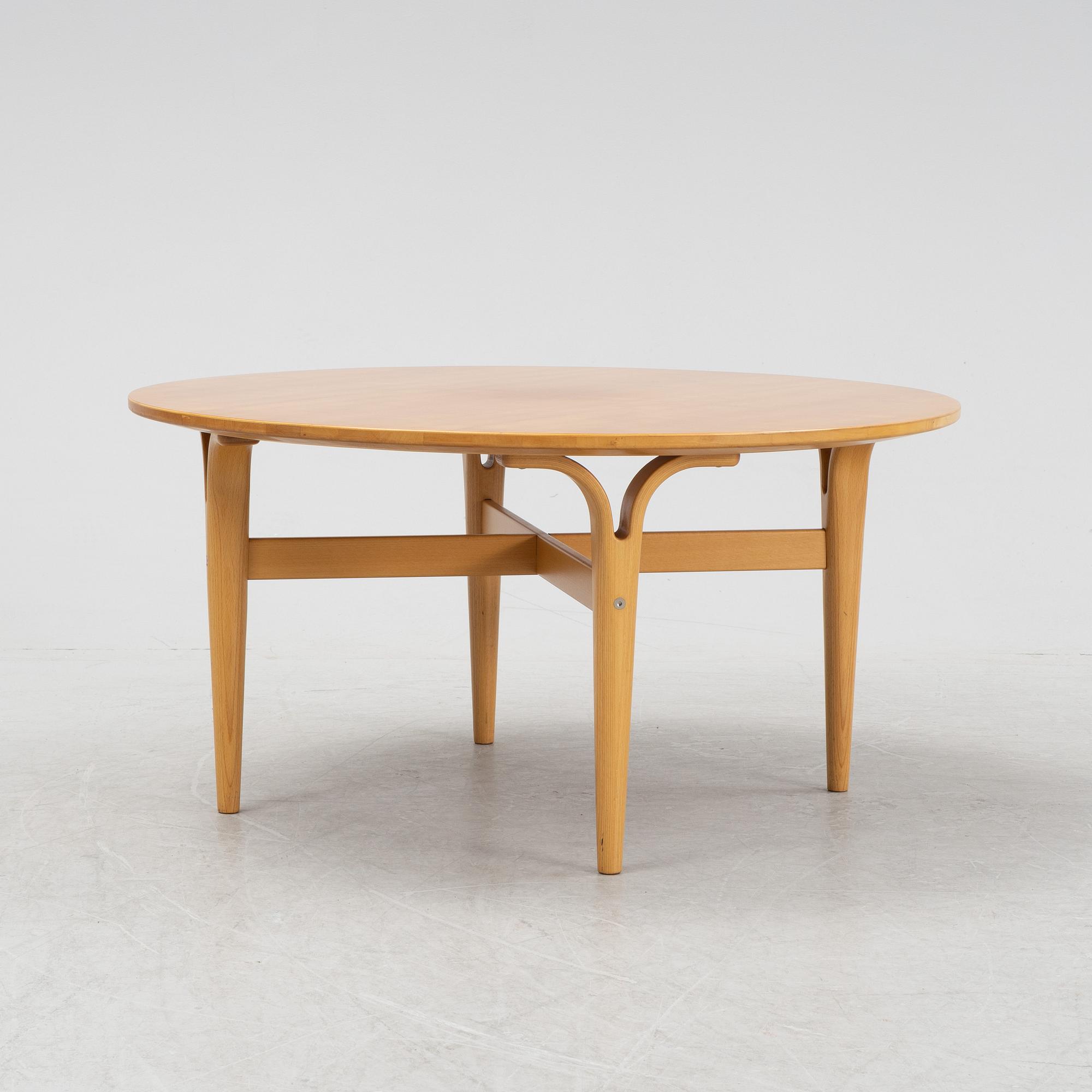 A round coffee table by Bruno Mathsson for Mathsson International, 21st ...