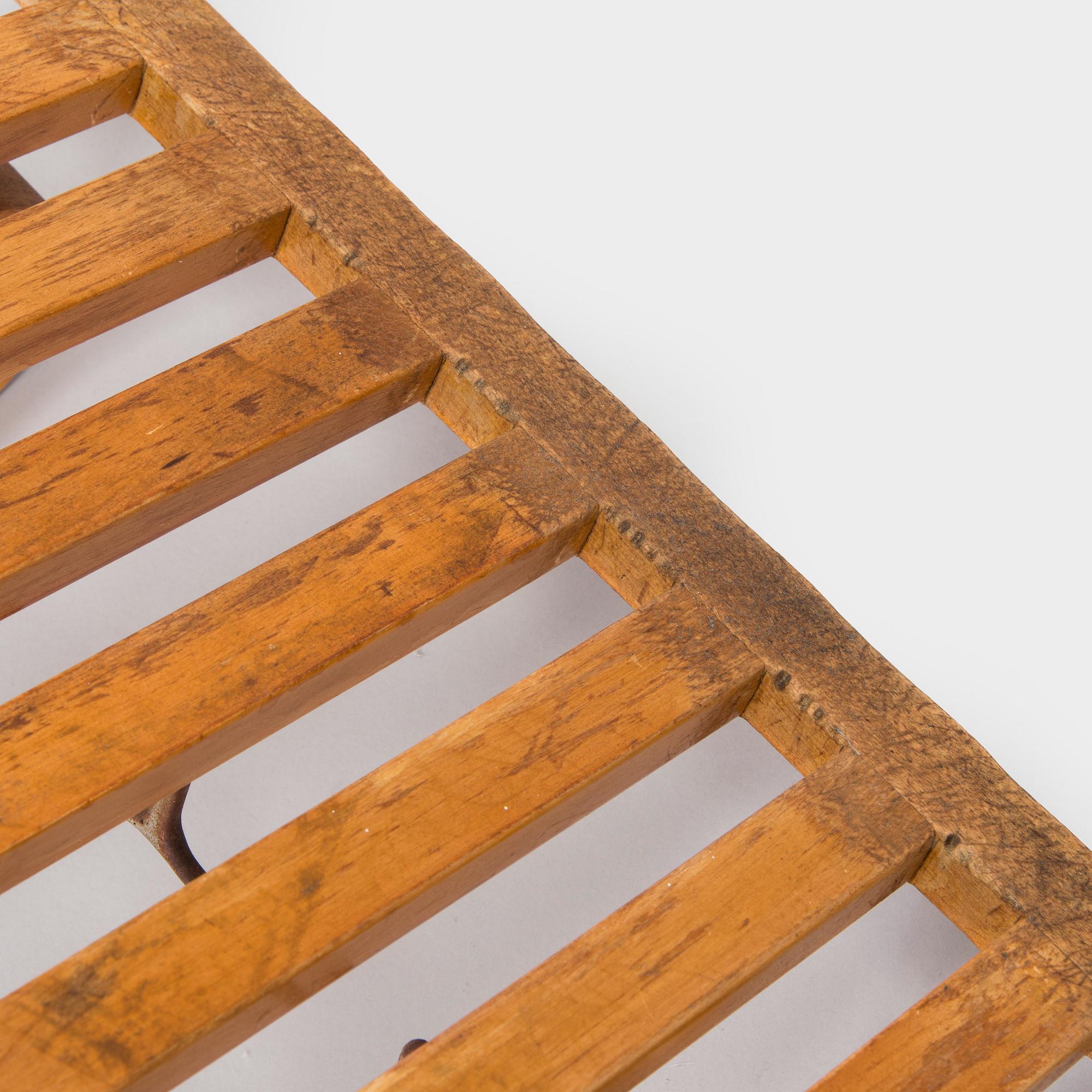 Alvar Aalto, A 1930s coat hanger, model 113, for O.Y. Huonekalu- ja Rakennustyötehdas A.B.