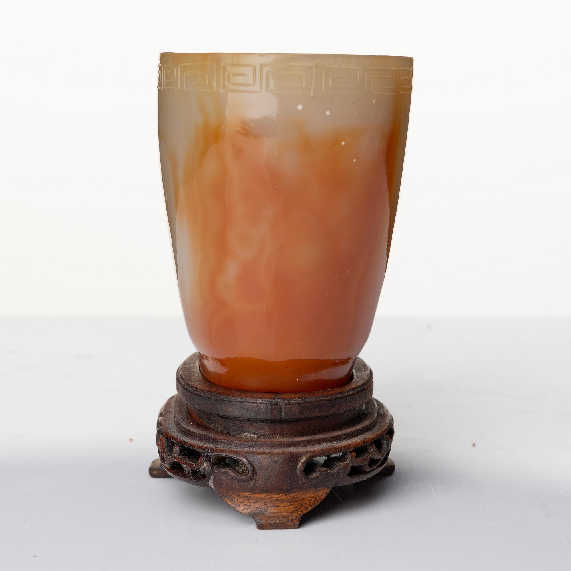 Bägare, agat, Kina, 1900-tal.