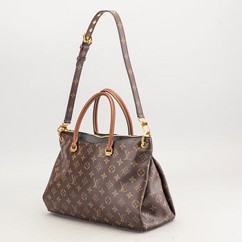 Louis Vuitton, A monogram canvas 'Pallas MM' Bag.