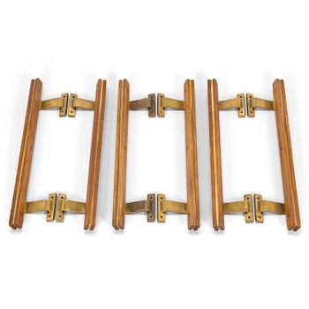 Aarne Olavi (Olli) Kuusi, dörrhandtag, tre par, modell 205, tillverkare Primo Oy, 1900-talets senare hälft.