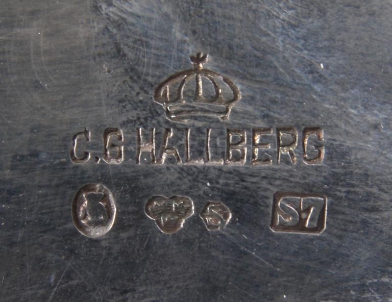 KAFFESERVISDELAR, 4 st, silver, empirestil, C G Hallberg, 1915,1917, 1918, 1920. Tot vikt 1650 gram.