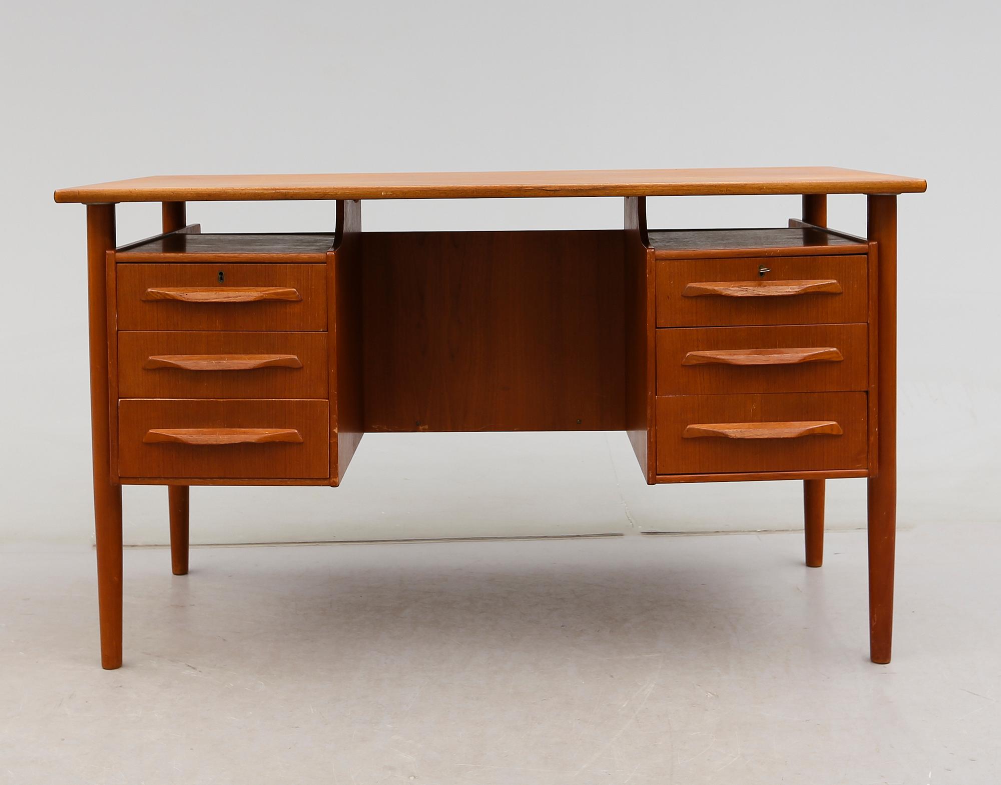 SKRIVBORD, 1900-talets andra hälft.