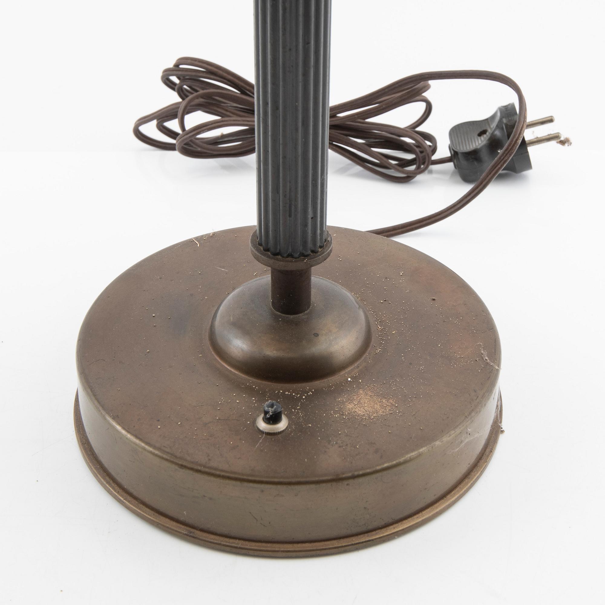 Einar Bäckströms Metallvarufabrik, Table lamp Swedish Modern 1940s.