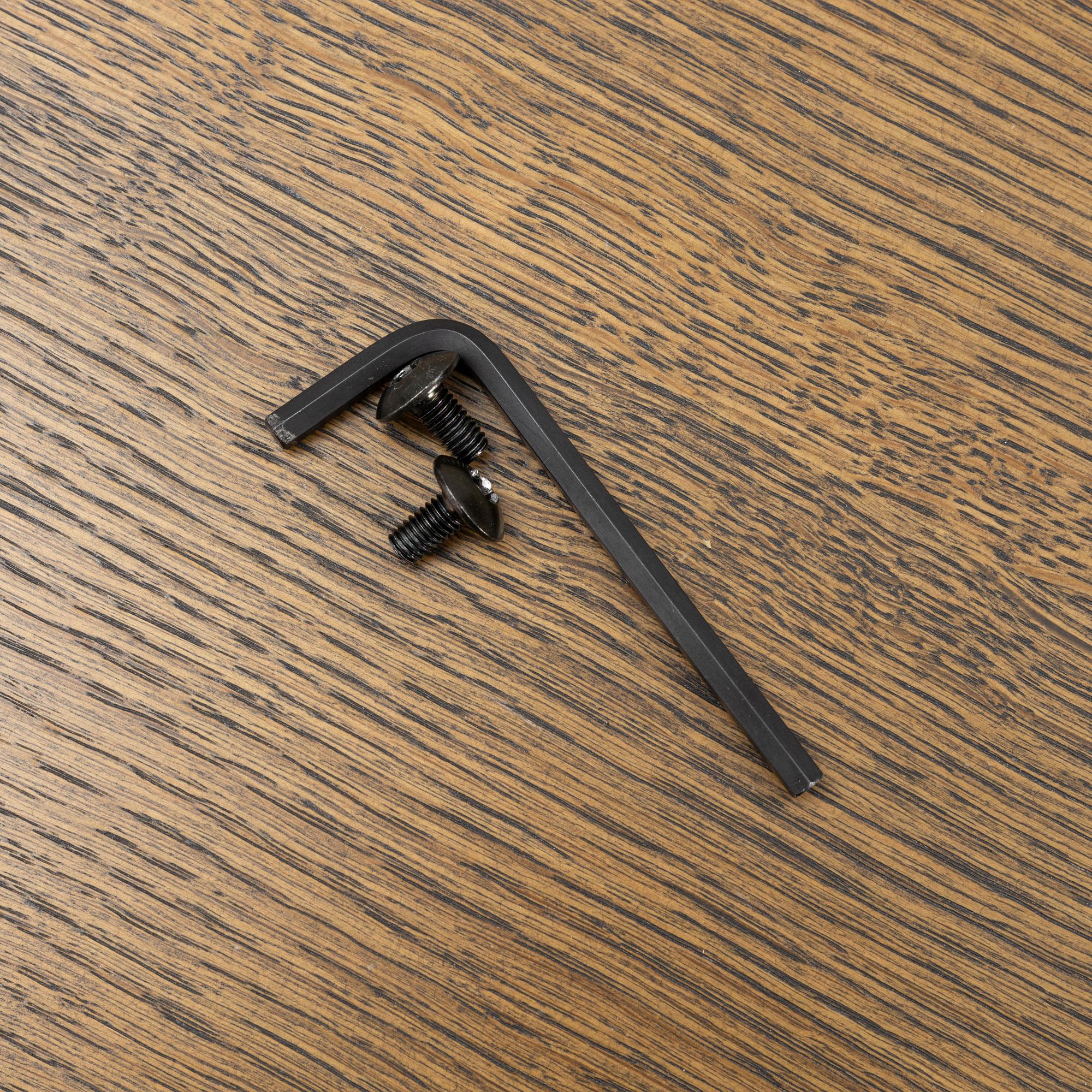 Mats Broberg & Johan Ridderstråle, bord, "Tati", Asplund.