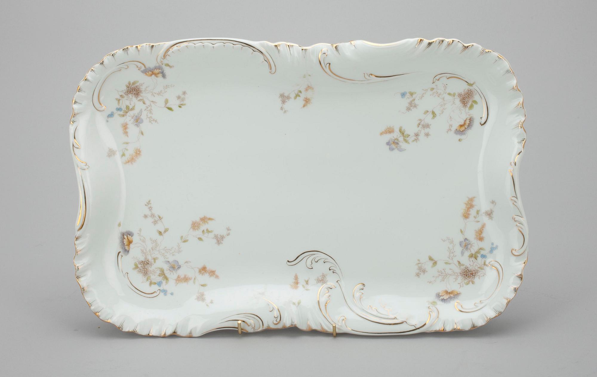 SERVIS, ca 132 delar, porslin, Rosenthal "Louis XIV", 1900-talets början.