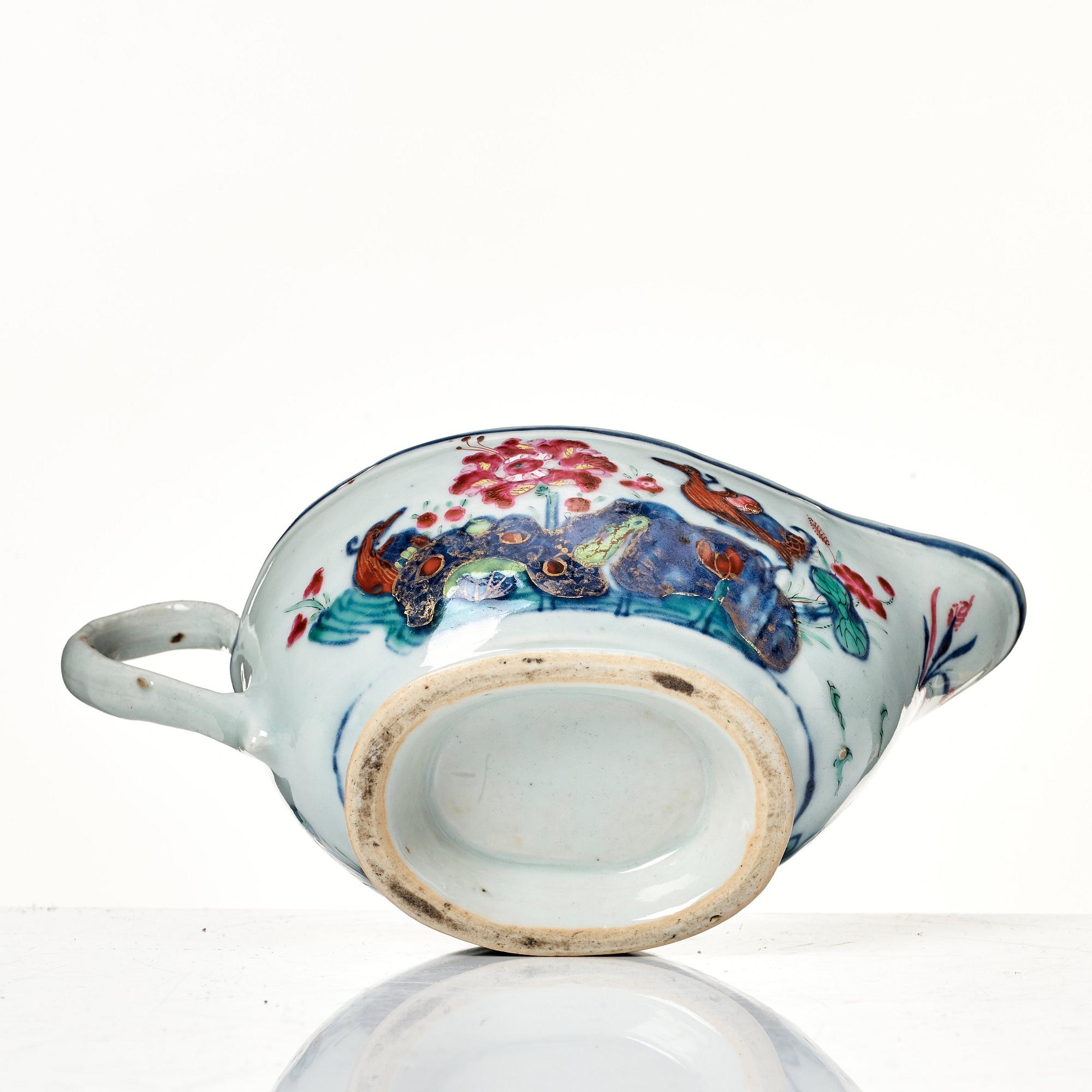 A famille rose "tobacco leaf" sauce boat, Qing dynasty, Qianlong (1736-95).