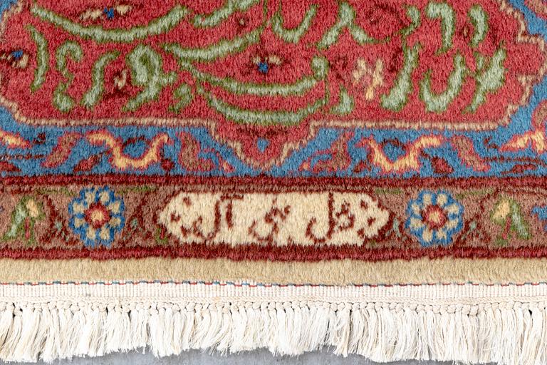 A semiantique signed Tabris carpet ca 274x189 cm.