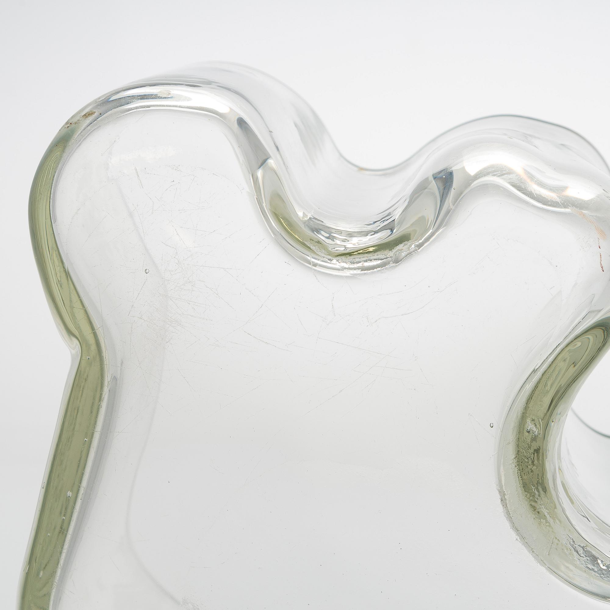 Alvar Aalto, maljakko, malli 3031, signeerattu Alvar Aalto. Iittala 1950-luku.