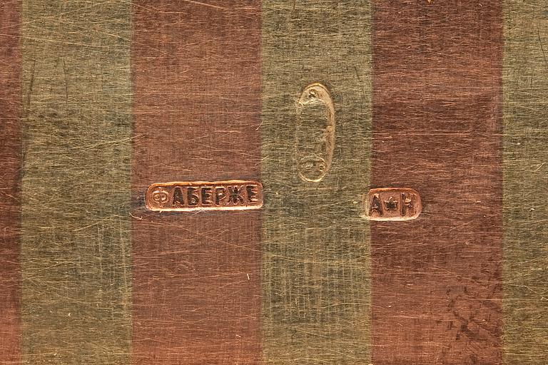 KULTAINEN SAVUKEKOTELO, FABERGÉ.