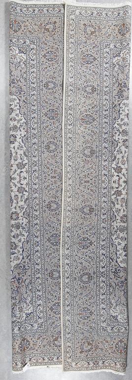 MATTA, Keshan, Ca 401x291 cm.