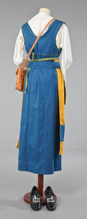 SVERIGEDRÄKTEN med tillbehör, strl 36-38, 1900-tal.
