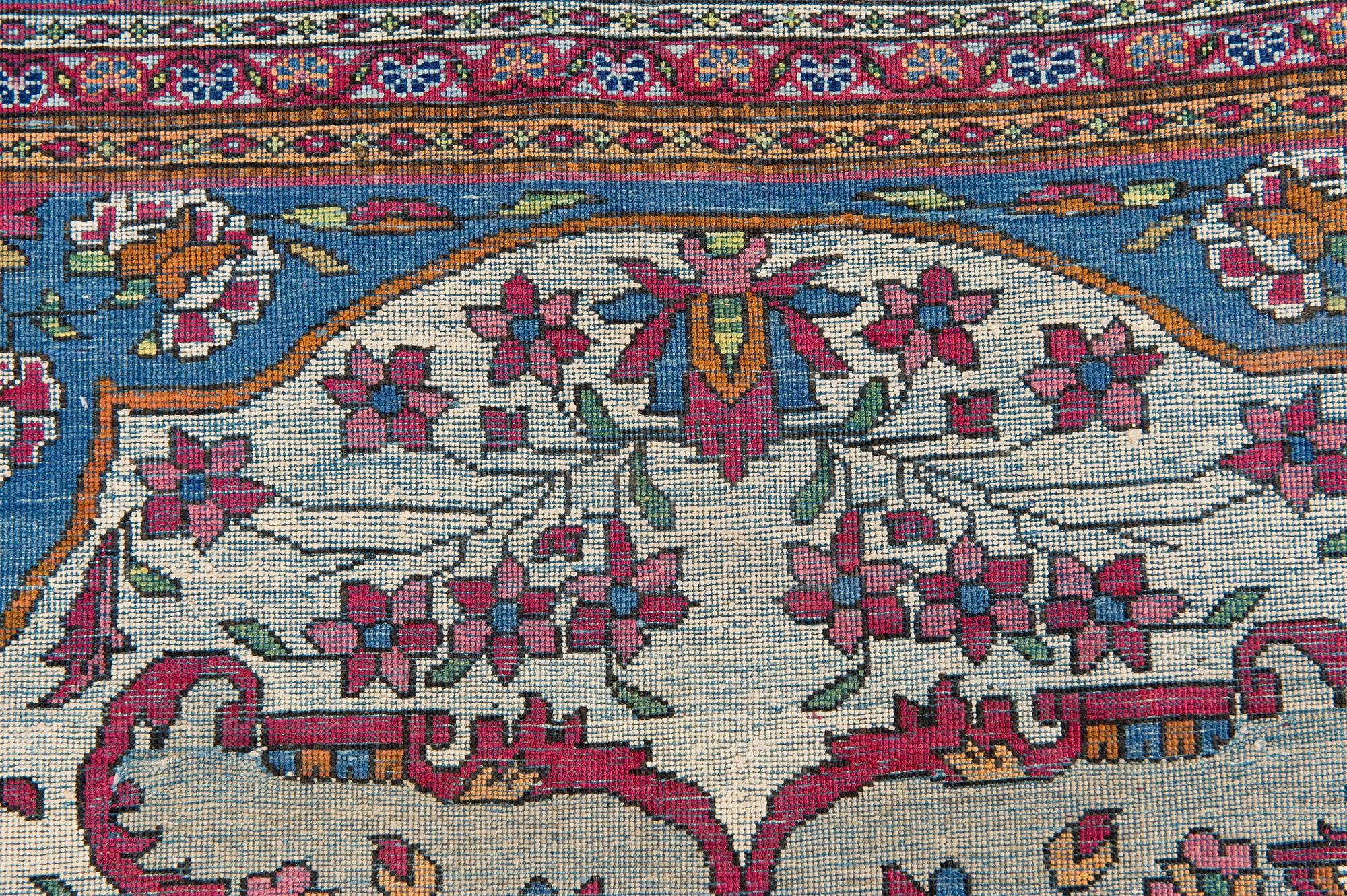 SEMIANTIK SILKE KESHAN. 339 x 224 cm.