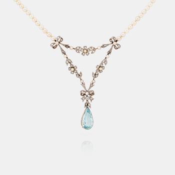 579. A circa 6.00 ct aquamarine, rose cut diamond and pearl necklace.