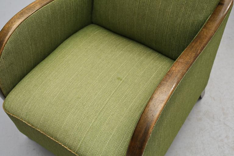 FÅTÖLJER, ett par, 1900-talets första hälft.