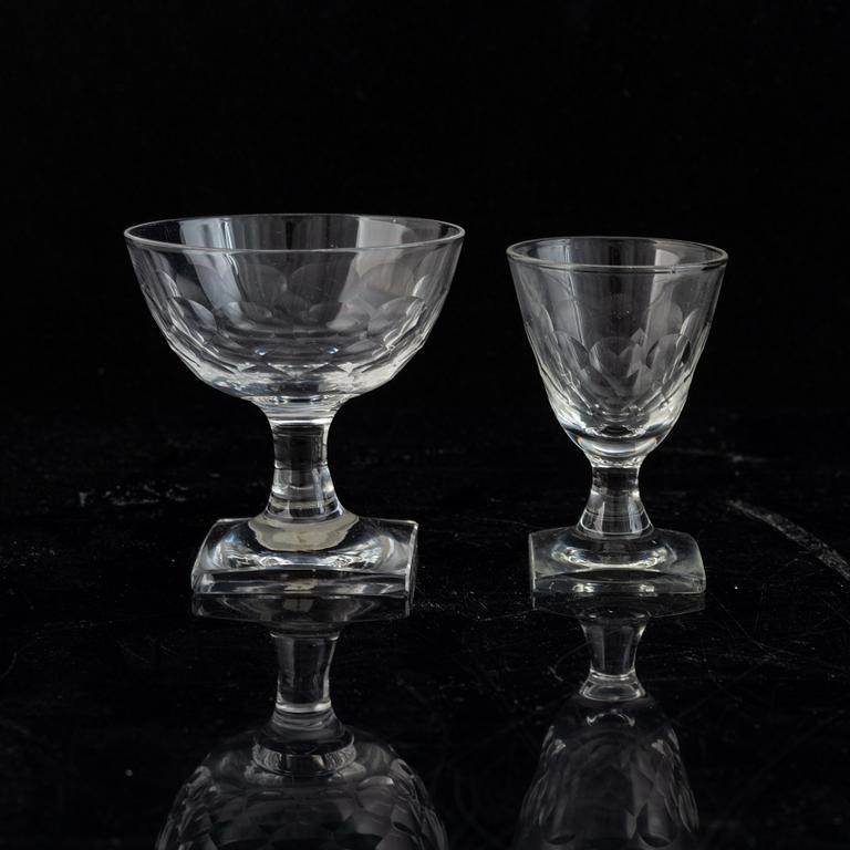 Elis Bergh, A glass service 'Fiskfjäll', 59 pcs, Kosta Boda.