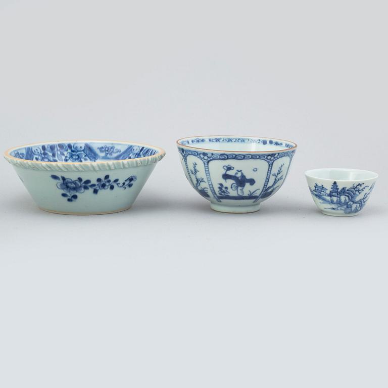 Six (4+2) cups with five (5+1) saucers, and three blue and white bowls, Qing dynasty, Qianlong (1736-95).