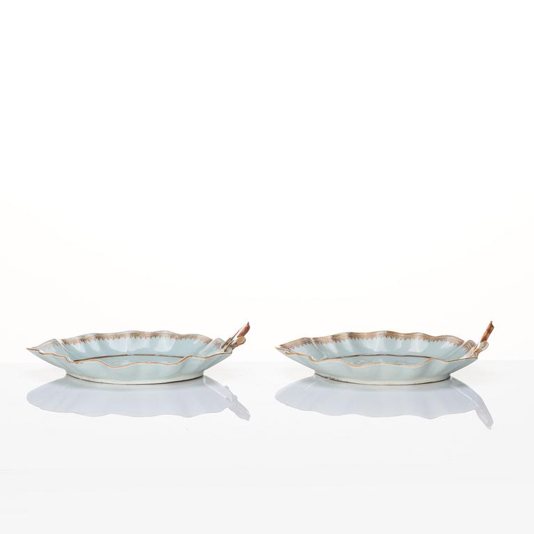 A part famille rose 'Chinese Export' service, Qing dynasty, Jiaqing (1796-1820).