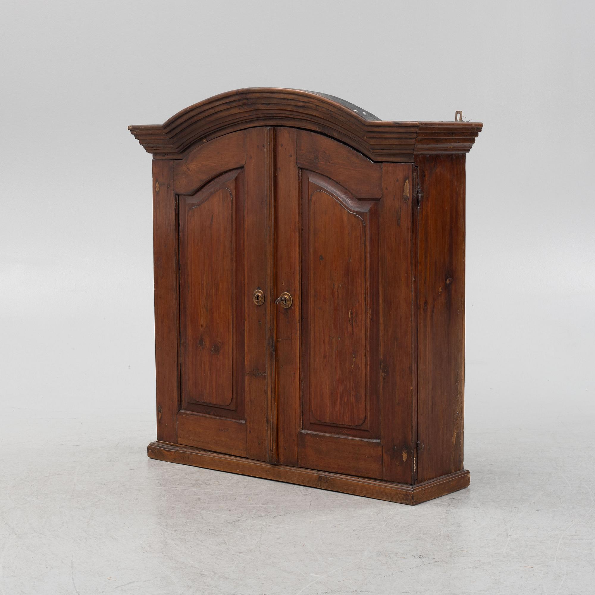 Väggskåp/överskåp, 1700/1800-tal.