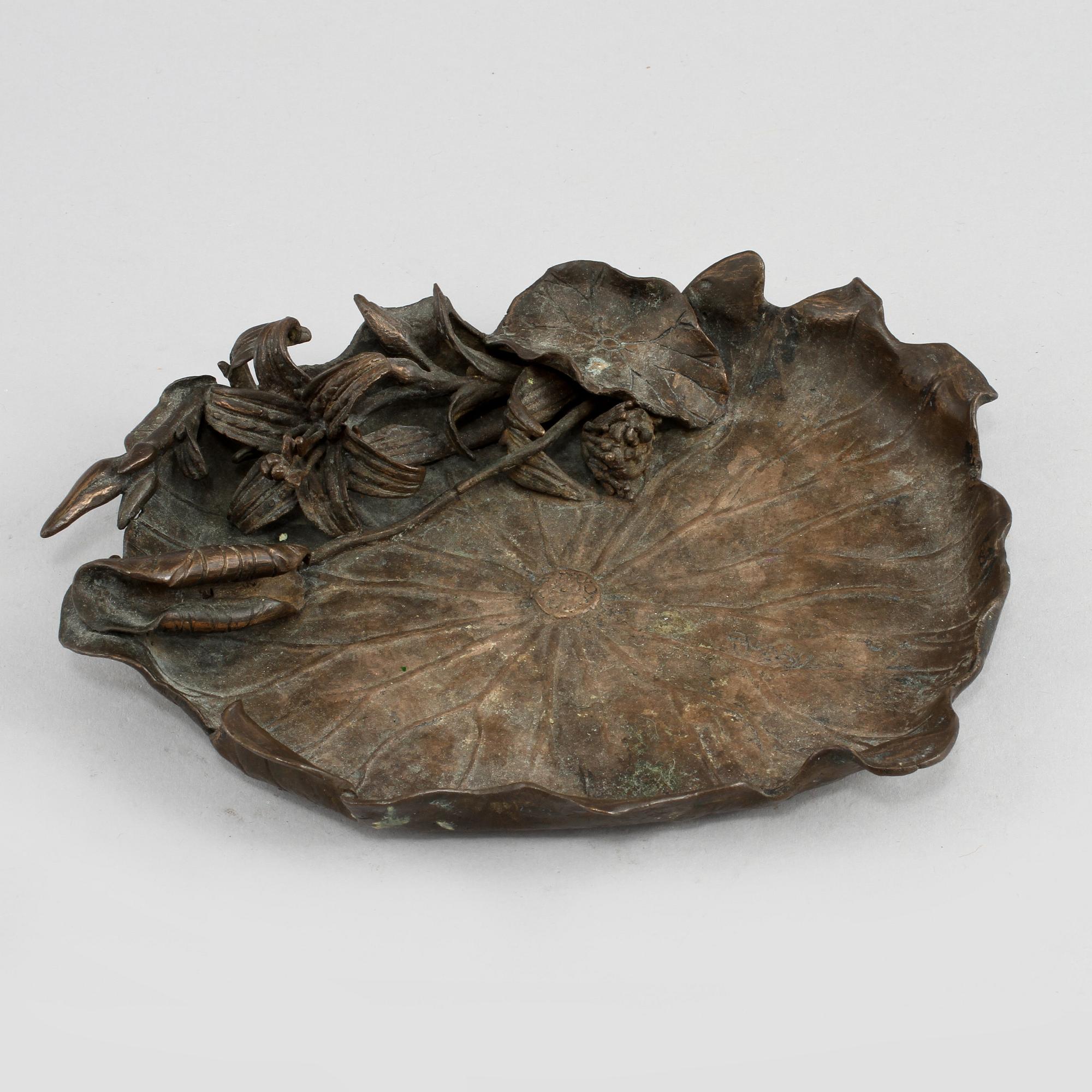 FAT, brons, troligen Japan, omkring 1900.