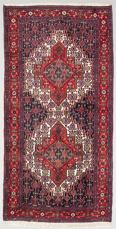 MATTA, old, Iran. Ca 299 x 150 cm.