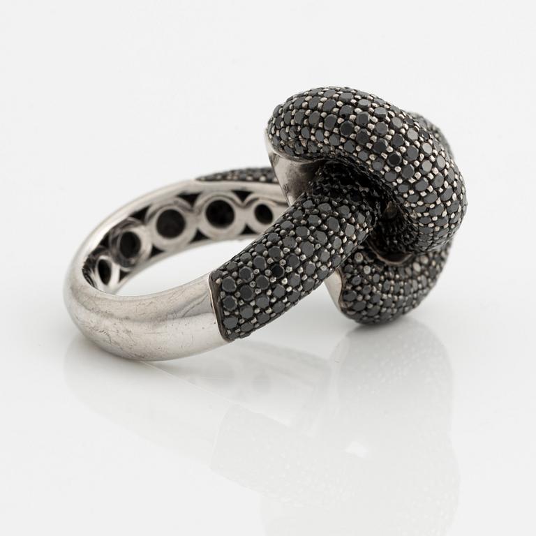An Engelbert ring "The Legacy Knot" large, 18K white gold with black diamonds.